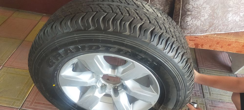 Продам колеса на прадо