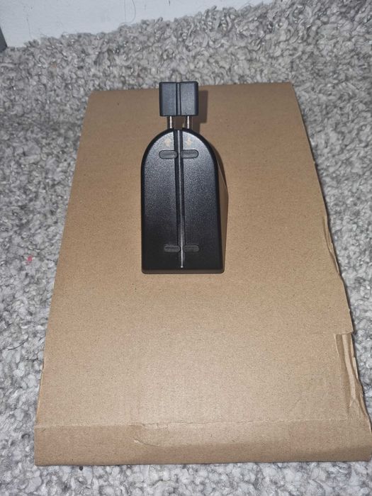 Mouse gaming logitech G203 la pachet cu Mouse bungee Deltaco