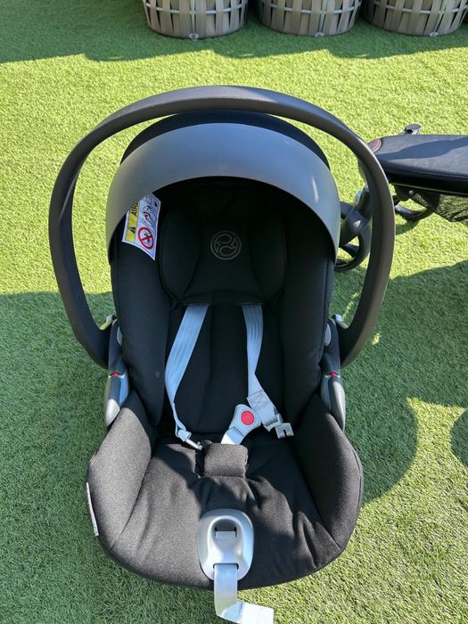 Cărucior Mima Xari +scoică Cybex Platinum