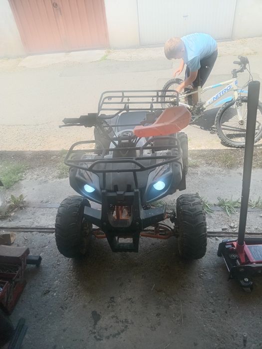 Atv 125cc cum se vede in poze