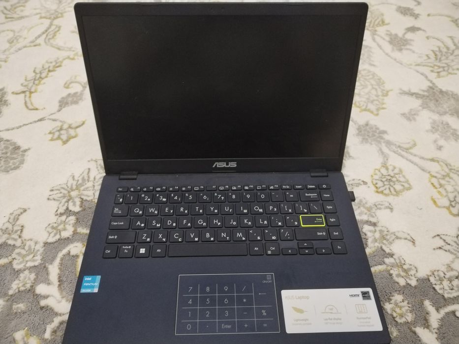 Asus Laptop noutbuk