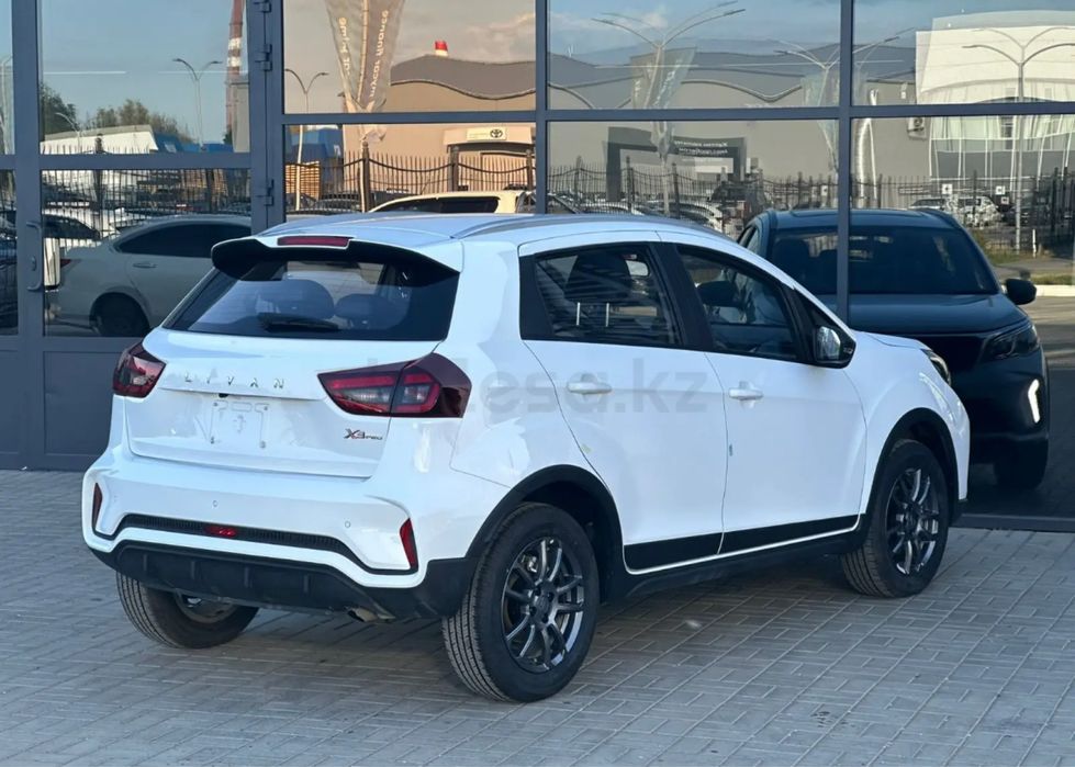 Продам Livan X3 Pro. Абсолютно новый.