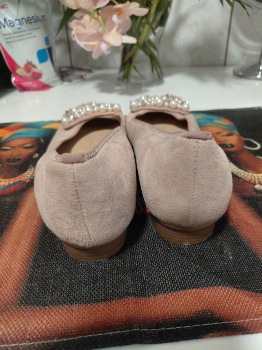 Pantof,piele intoarsa,elegante,  perle cu ,mas 38,ARA