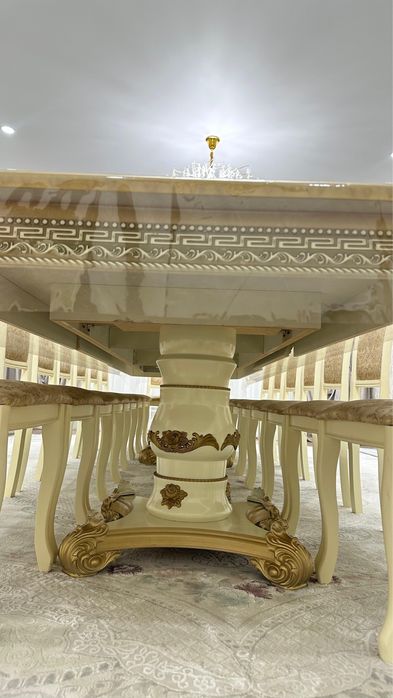 Продам стол, стулья