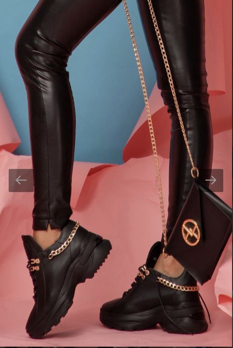 Alessa маратонки