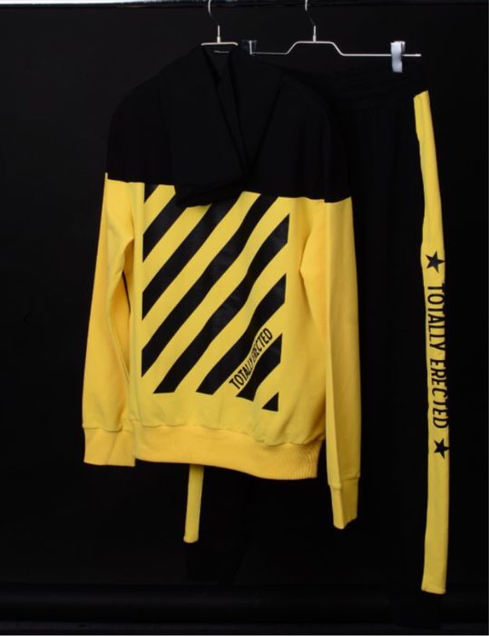 Спортен мъжки комплект Totally Erected