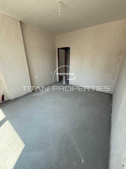 Продава се Тристаен апартамент в Пловдив, Тракия - 96 кв.м за 1490 €/кв.м - Снимка #1