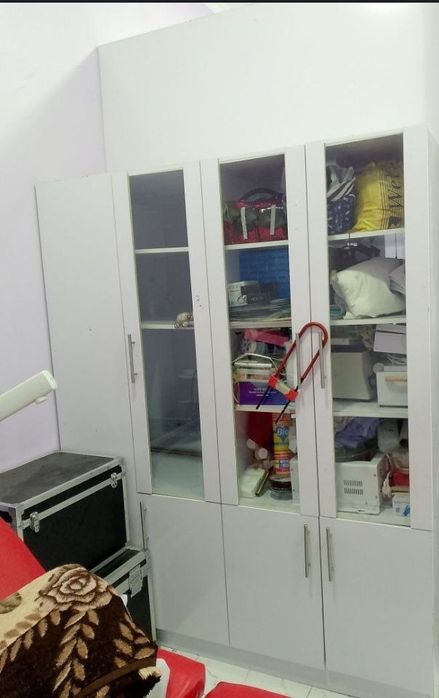 Shkaf arzon va tez sotiladi sifatli mebel