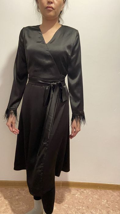 Платье вечернее продам