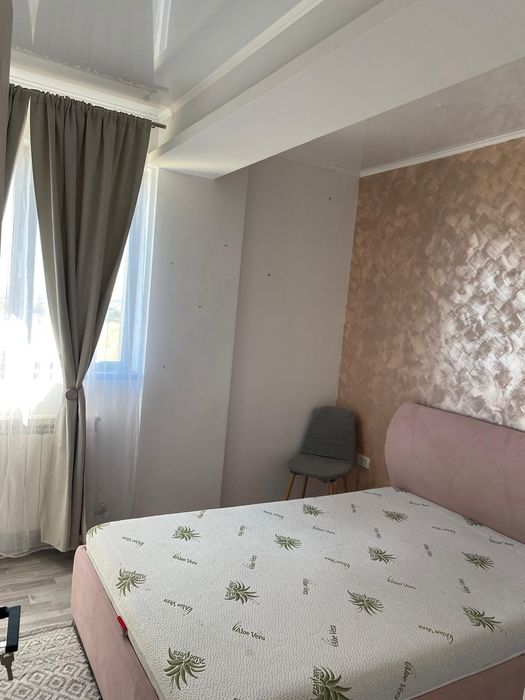 Închiriez apartament cu doua camere