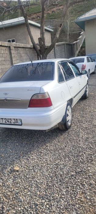Arzon naxda Nexea 1 srochna sotiladi 2009 yil  holati yaxshi