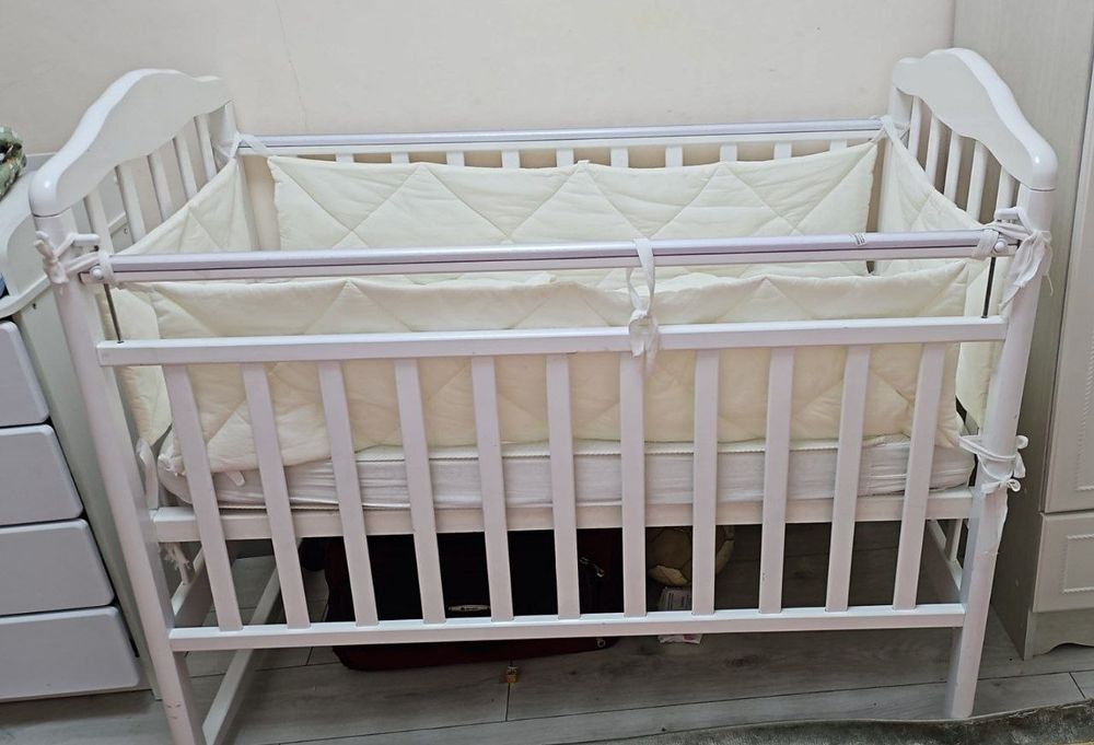 Манеж, бортики и матрас в подарок