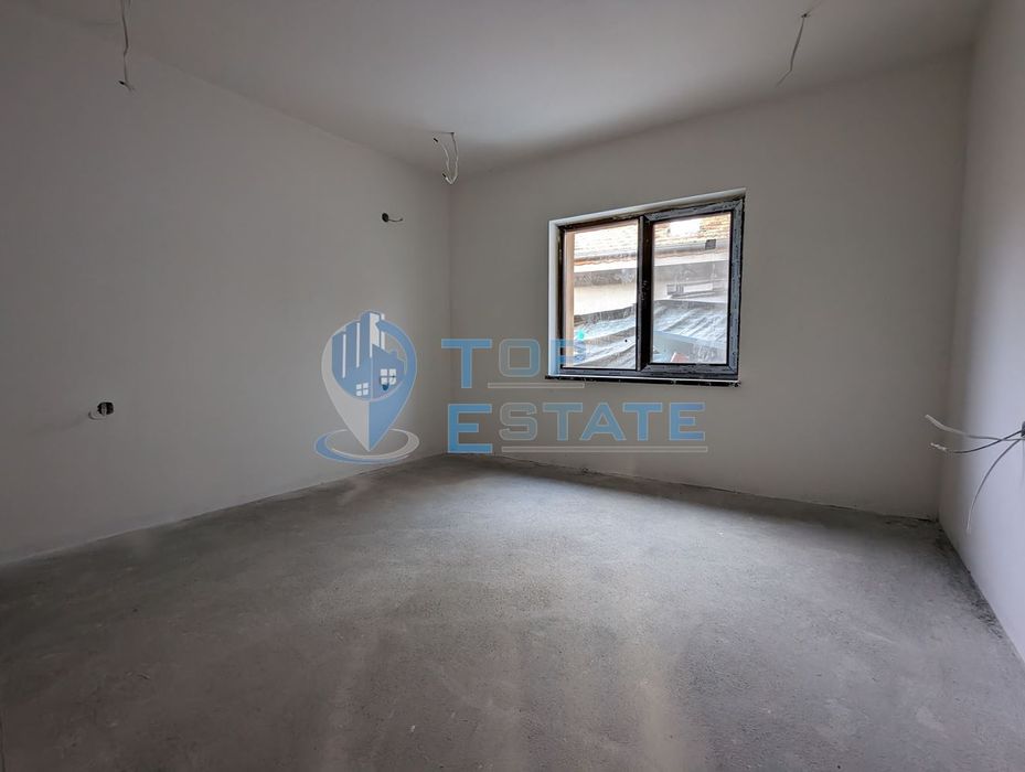 Продава се Къща в Горна Оряховица - 109 кв.м за 1413 €/кв.м - Снимка #5