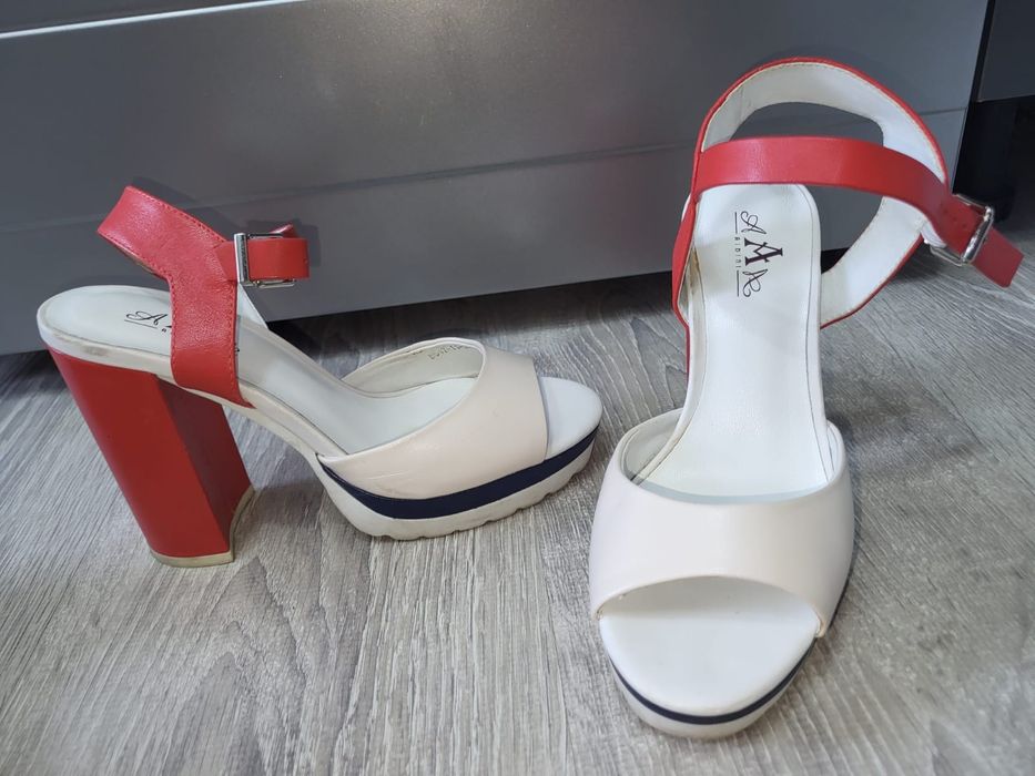 Женская обувь за 2000