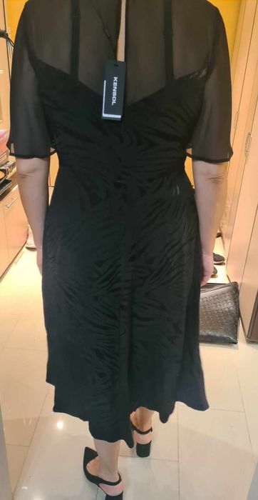 Черна рокля Kensol размер 52
