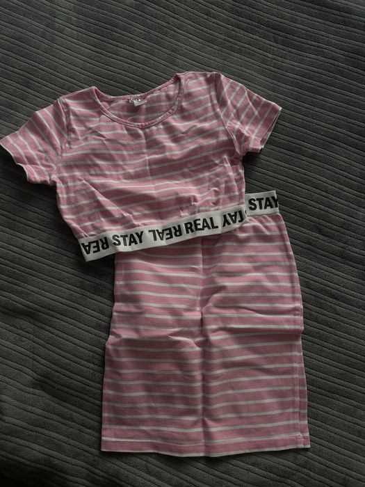 Отдам вещи на девочку