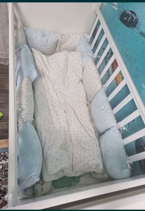 Продам детскую кроватку