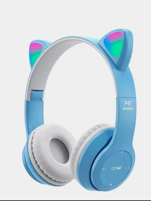 Беспроводные Bluetooth наушники светящимися ушками