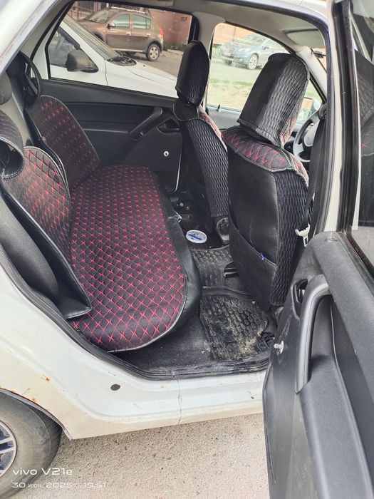 Продам автомобиль Лада Гранта