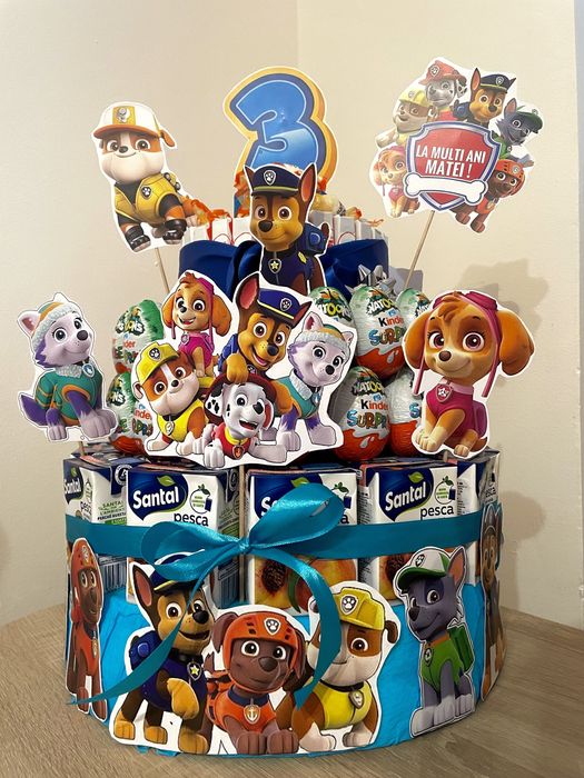 Tort cadou din dulciuri