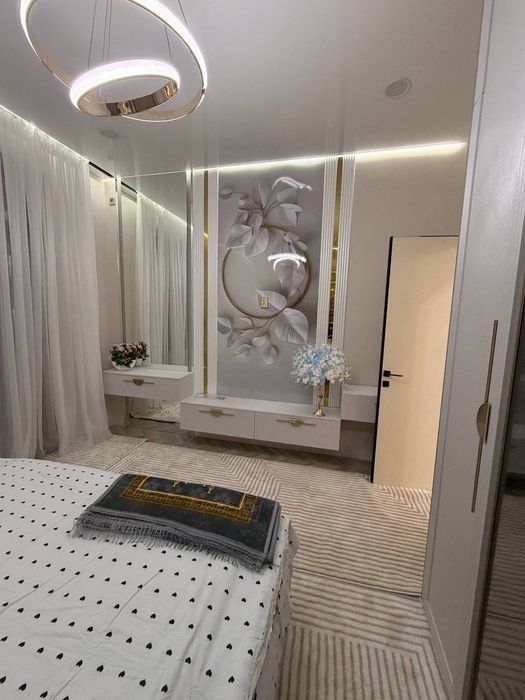 Продаётся 2-комнатная квартира в 4-ком  планировке Бузбазар /м.БИЮ