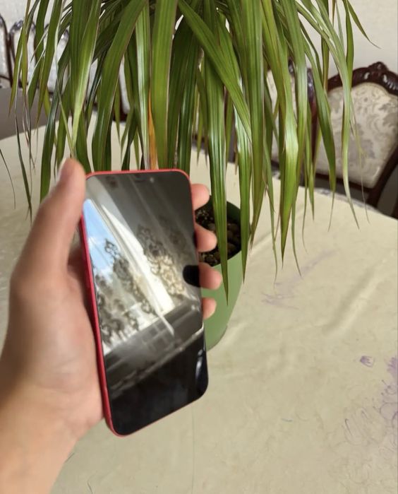 iPhone 12, 64 ГБ