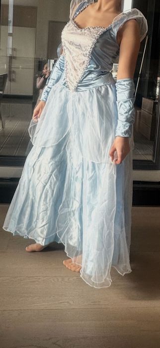 Роклята на Пепеляшка S/M