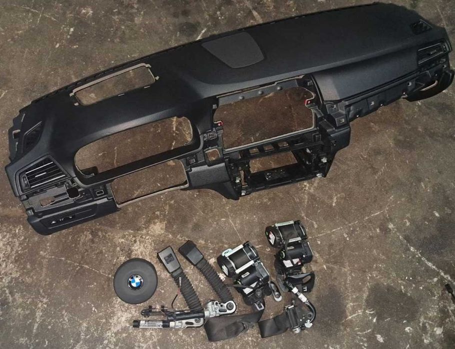 Арматурно табло колани airbag BMW F10 F11 original