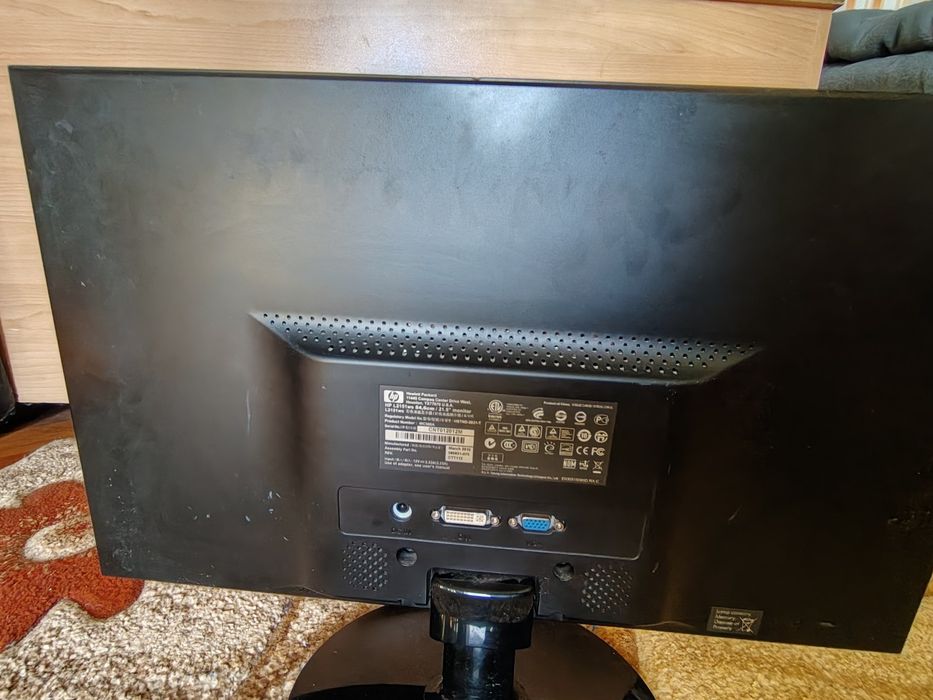 HP монитор 60hz използвано 1 седмица