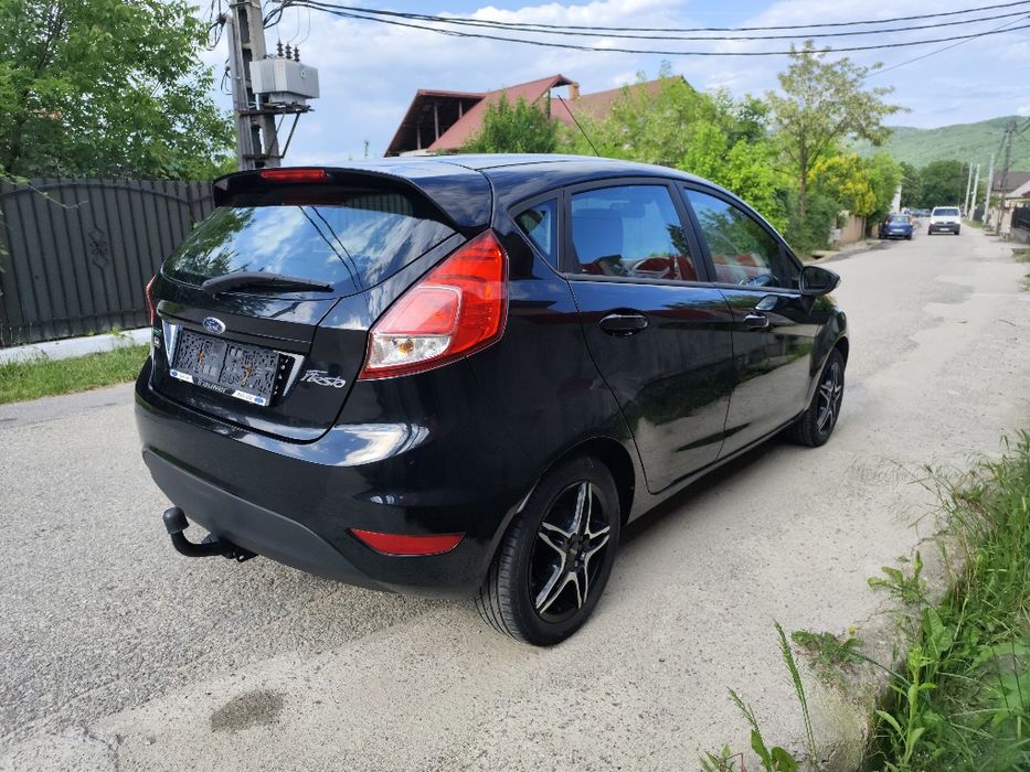 Ford Fiesta an 2013 luna 12 /benzina/Euro 5/jante/scaune încălzite/model Facelift /140000 km