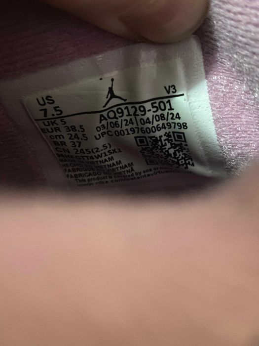 Jordan 4 Retro Orchid