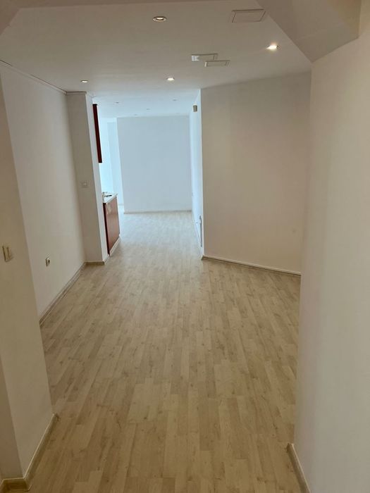 Тристаен апартамент в ж.к. Манастирски ливади! Комуникативна локация!