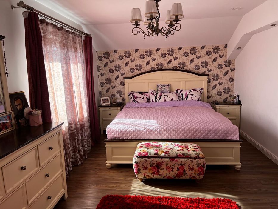 Vând casă P+M zona Gheorghe Apostol