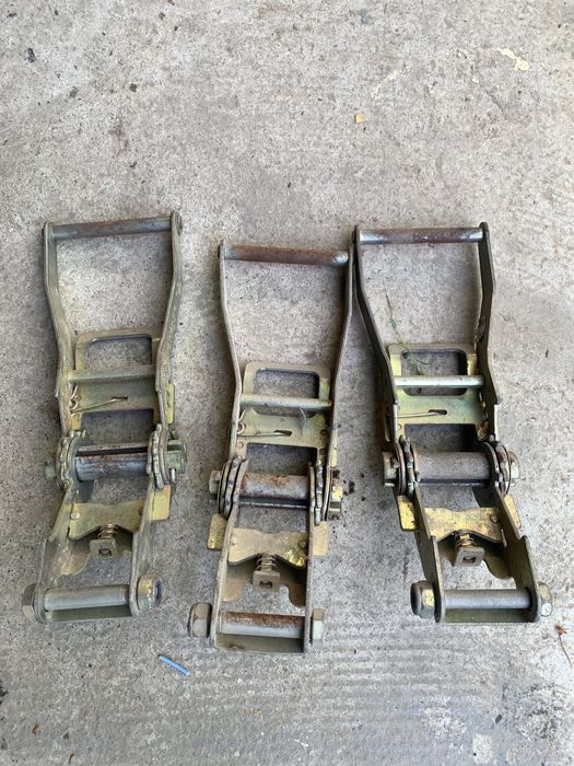 Продается застежка трещотка