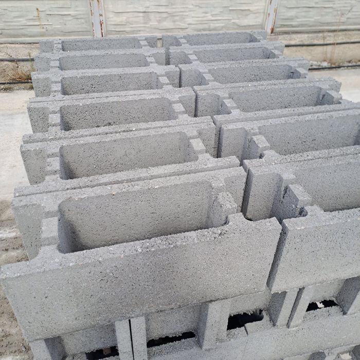 Bolțari pentru fundație si temelie, din beton , vibropresati