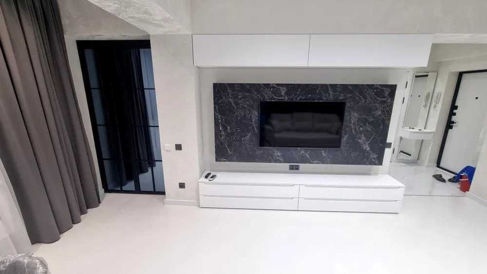 Срочно сдам 2/2/4 кв на Максим Горьком ор КФС H5