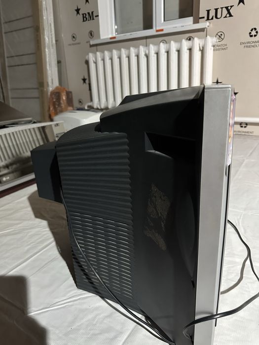 Продам телевизор