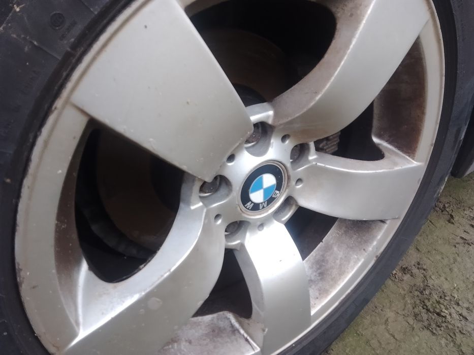 Dezmembrez BMW E60 520I Anul 2005