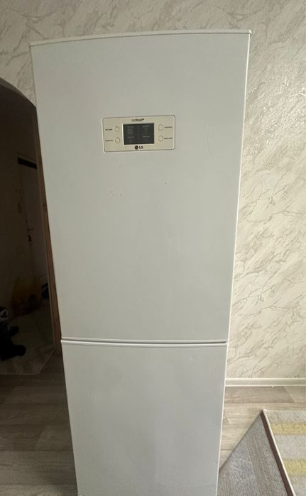 Холодильник LG бу продается