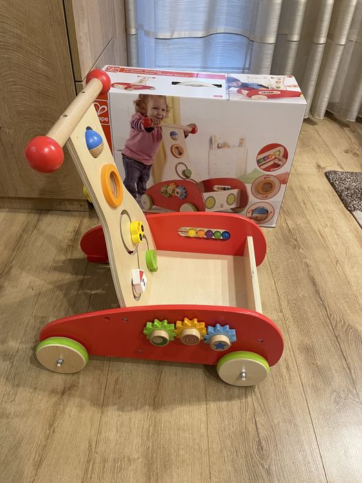 Количка за прохождане Hape