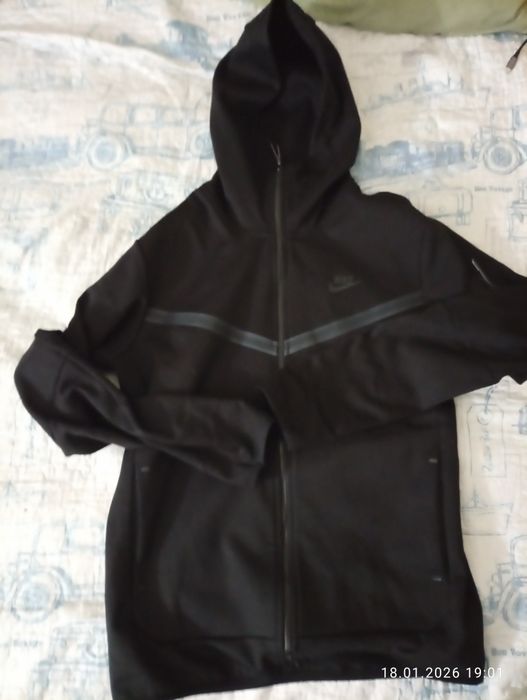 Compleu Nike tech mărimea M