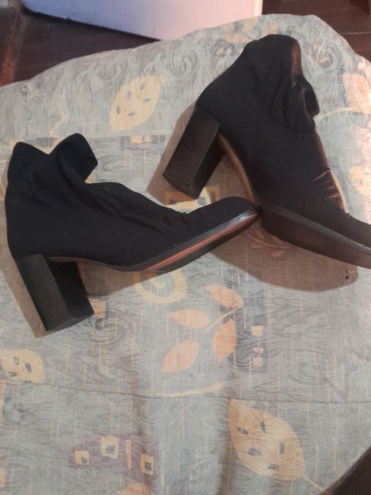 Дамски боти и ботуши