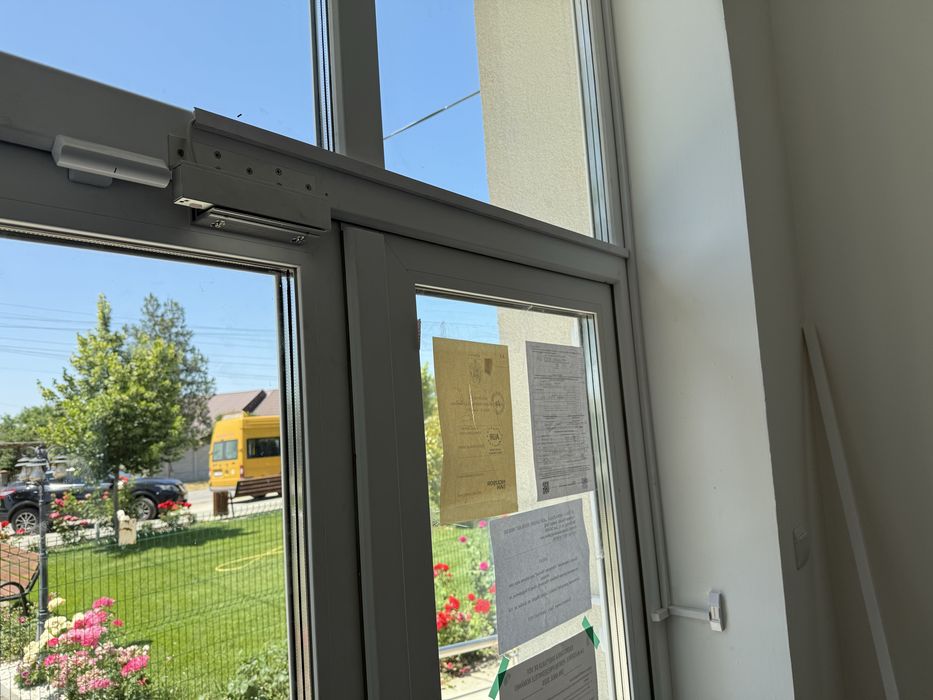 Instalare camere, alarme, interfoane, control acces,automatizari porti