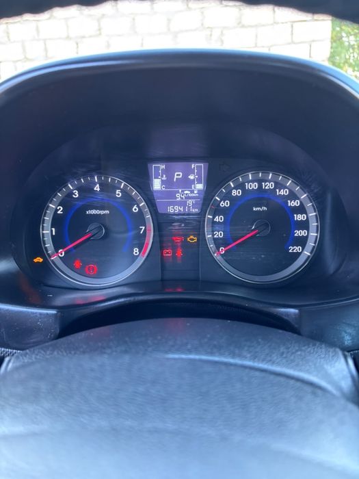 Продам Hyundai Solaris 1