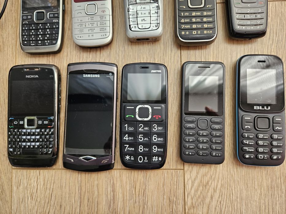 Мобилни телефони