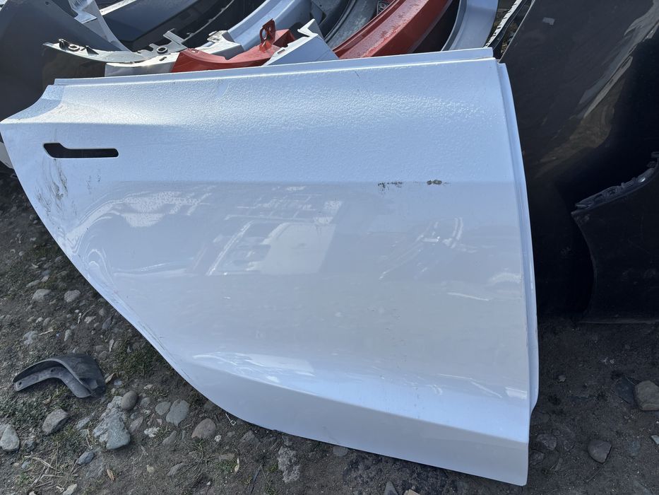 Врата Тесла 3/Tesla Model 3