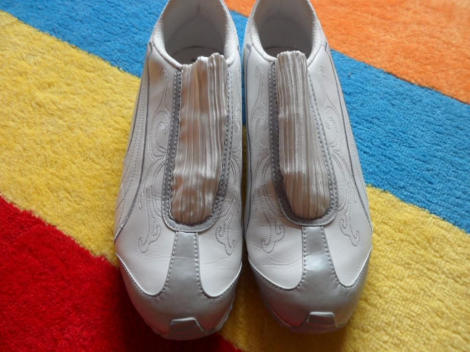 Adidasi PUMA NR. 42