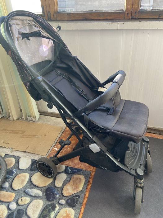 Срочно продам детскую коляску