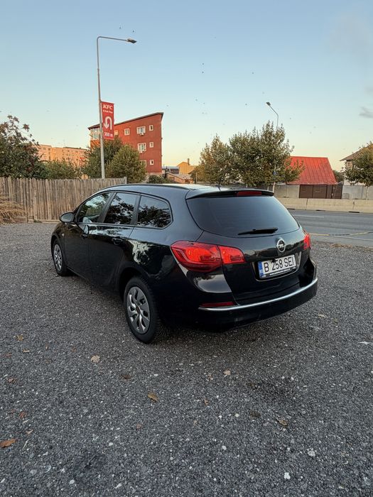 OPEL Astra 2013 — imagine 5