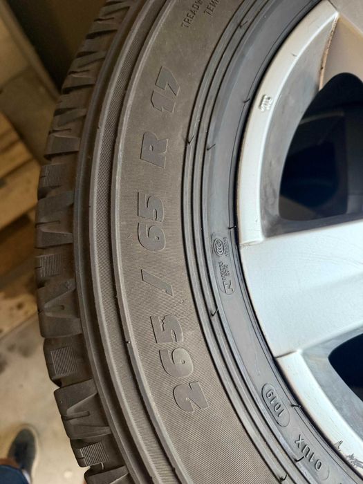 Гуми с джанти 265/65 R17